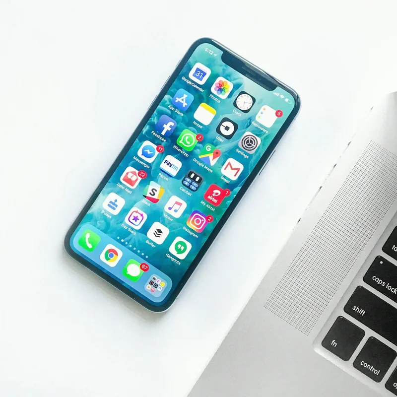 Smartphone exibindo streaming em alta resolução